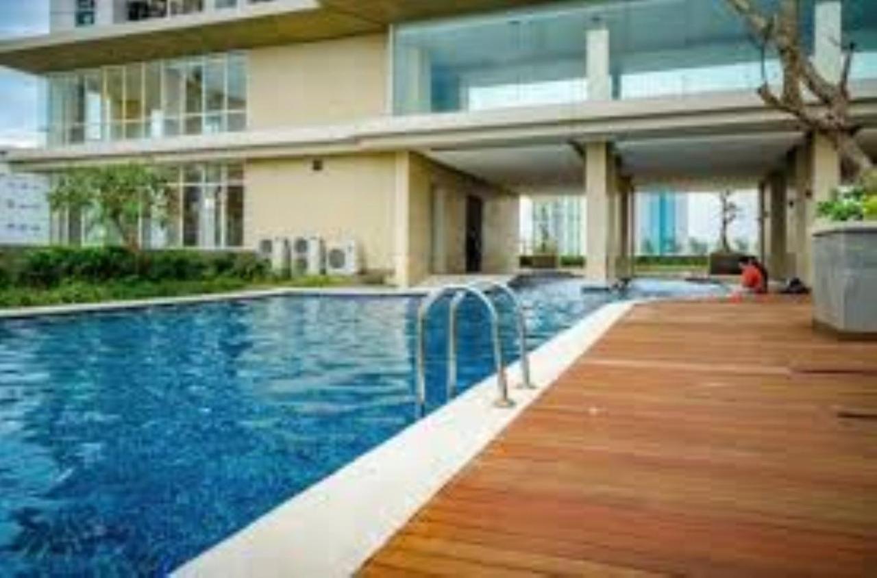 Cozy Studio Apartment At Elpis Residence By Travelio Jakarta Bagian luar foto